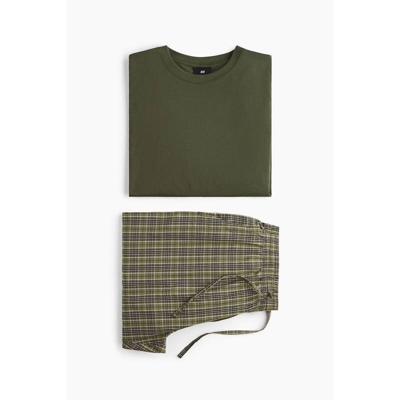 H&M Men Green Pyjama T-Shirt And Bottoms Set (XL)