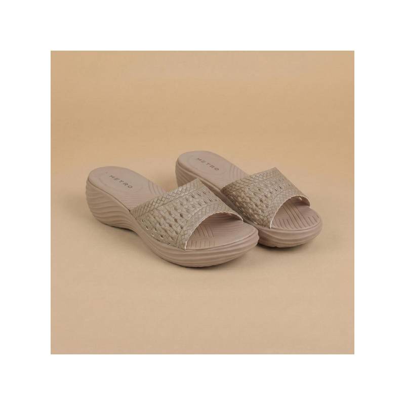 Metro Women Beige Platform Sandal Heels (EU 36)