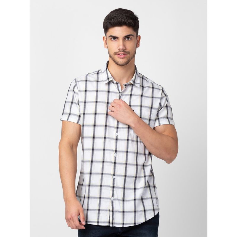 Spykar White Half Sleeves Y/D Twill Shirt For Men (M)