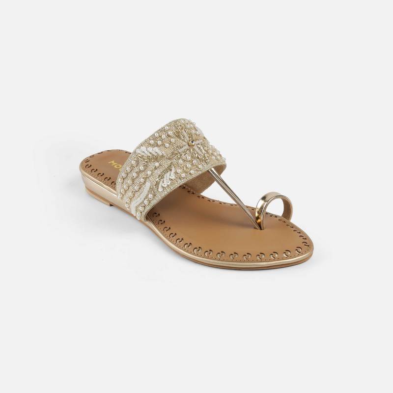 Mochi WoMen's Cream Flats (EURO 36)