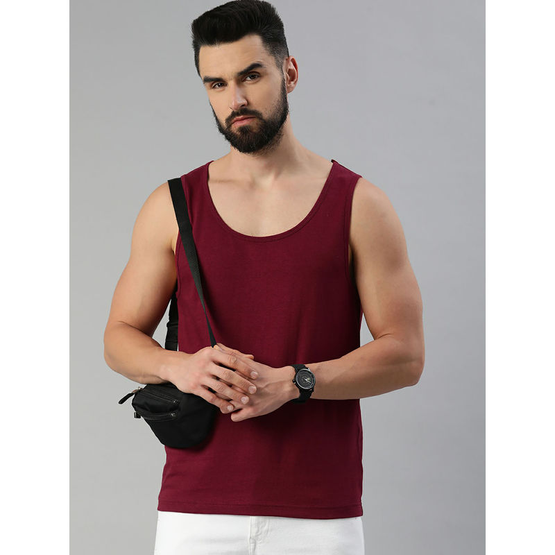 Huetrap Mens Knitted Regular Fit Round Neck Sleeveless Solid Tee- Burgundy (S)