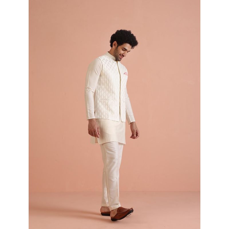 KISAH Men White Jacquard Kurta Jacket Trouser (Set of 3) (40)