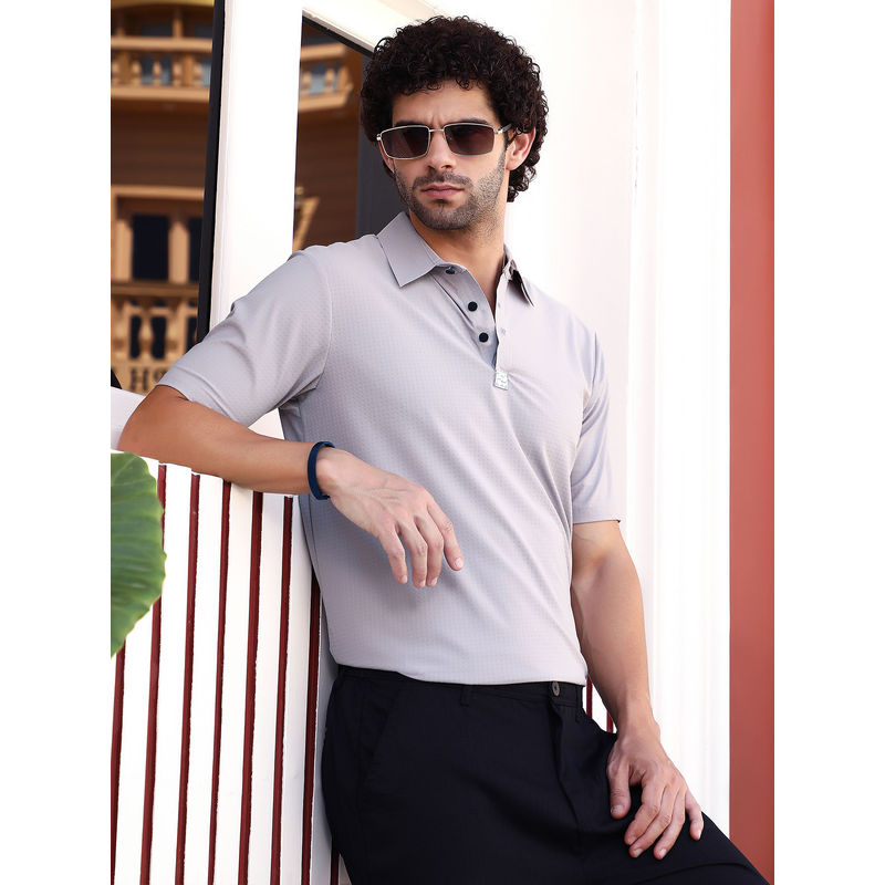 Campus Sutra Men Saltbox Beige Seamless Cuboid Polo T-Shirt (M)