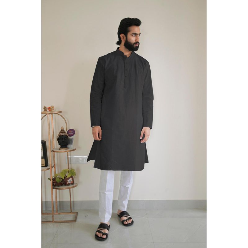 ETHNIC INDIA Men Solid Mandarin Collar Straight Kurta (36)