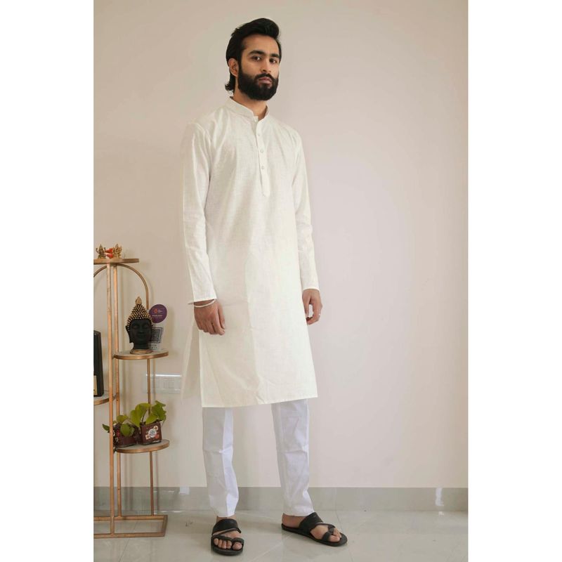 ETHNIC INDIA Men Solid Mandarin Collar Straight Kurta (36)