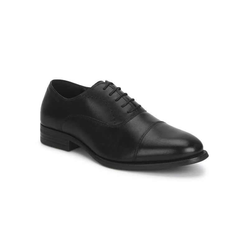 Buy Red Tape Men Black Oxfords Shoes Online