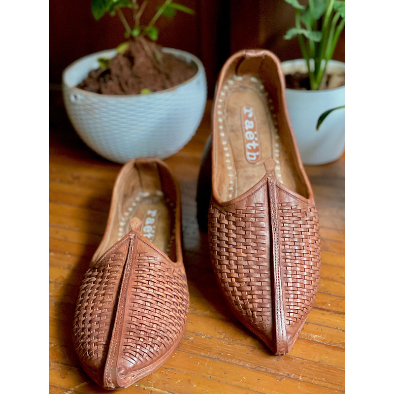 raeth Interlaced Tan Mojaris (UK 10)