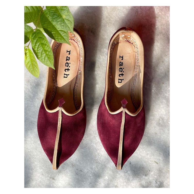 raeth Classic Suede Solid Maroon Mojaris (UK 7)