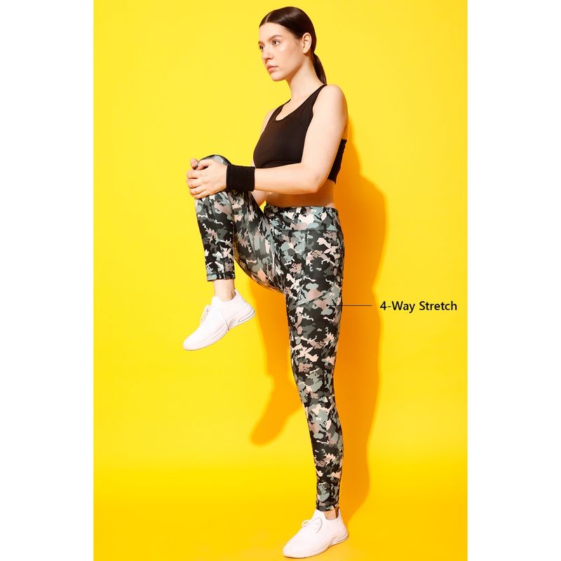 Clovia Snug-Fit High Rise Camouflage PrInt Active Tights In Grey (M)