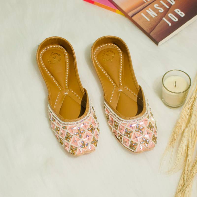 YASSIO Women Sadia Embroidered Pink Juttis (EURO 36)