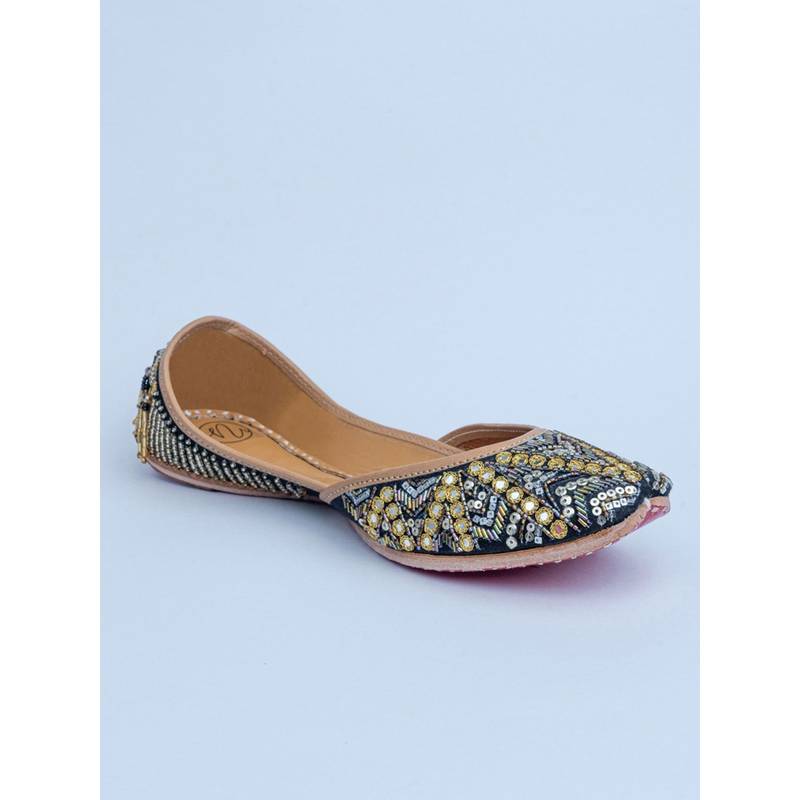 NR BY NIDHI RATHI Embellished Black Juttis (EURO 36)