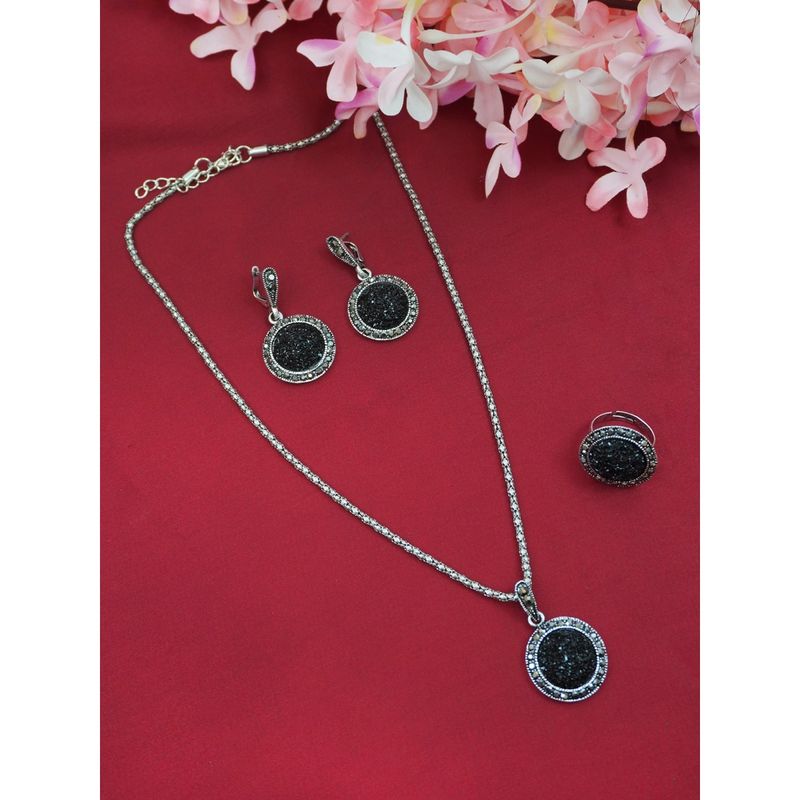 Kripyery 4Pcs/Set Necklace Earrings Ring Bracelet Hollow Out Heart Pendant  Jewelry Korean Style Simple Jewelry Set for Daily Wear - Walmart.com