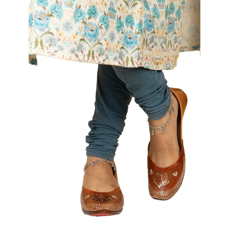 Korakari Womens Leather Juti-Tan (UK 4)
