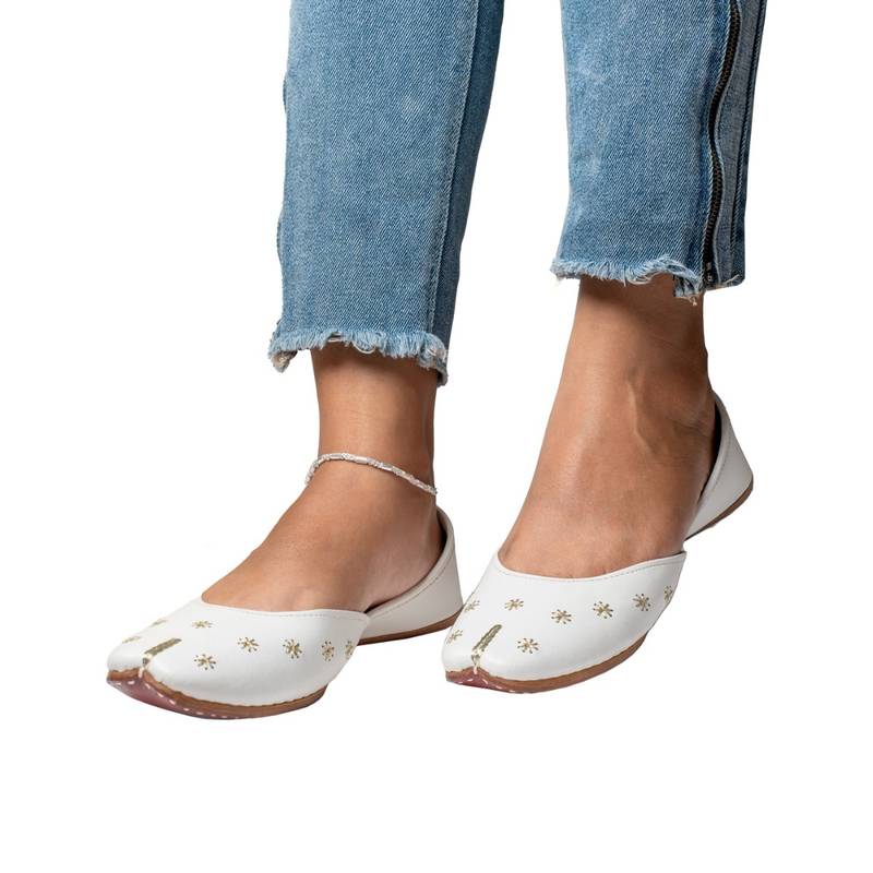 Korakari Womens Leather Juti-White (UK 5)