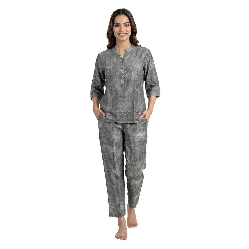 Juliet Soft Comfortable Rayon Fabric Womens Printed Nightsuit Grey (M)