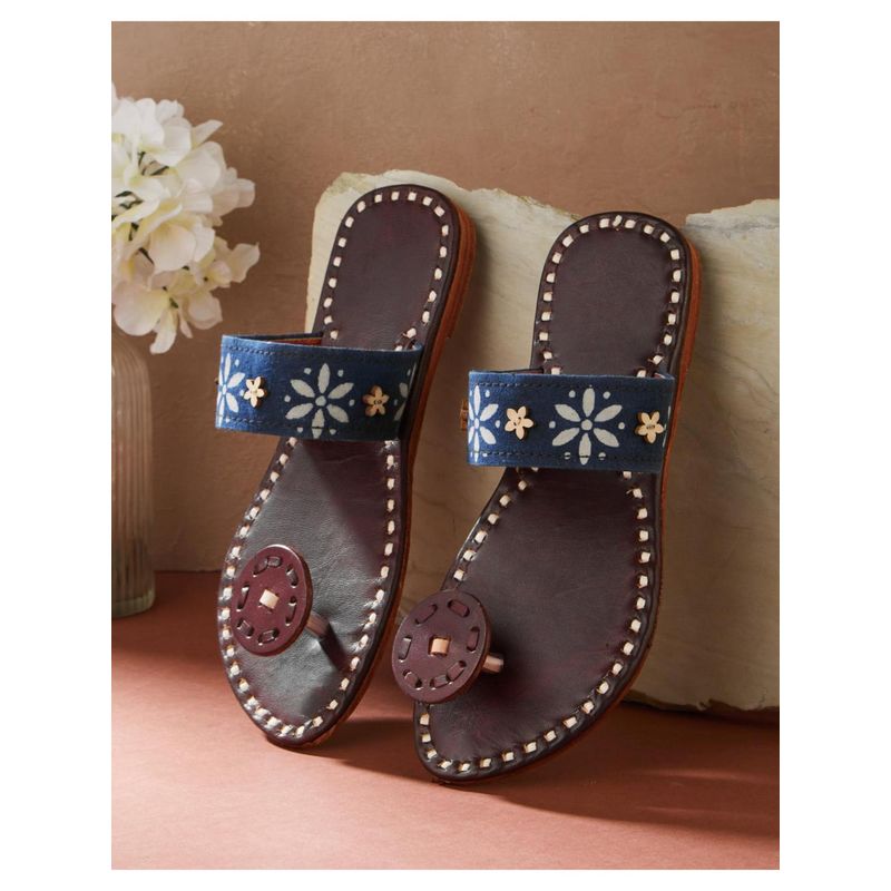 Fabindia Women Brown Flats (UK 4)