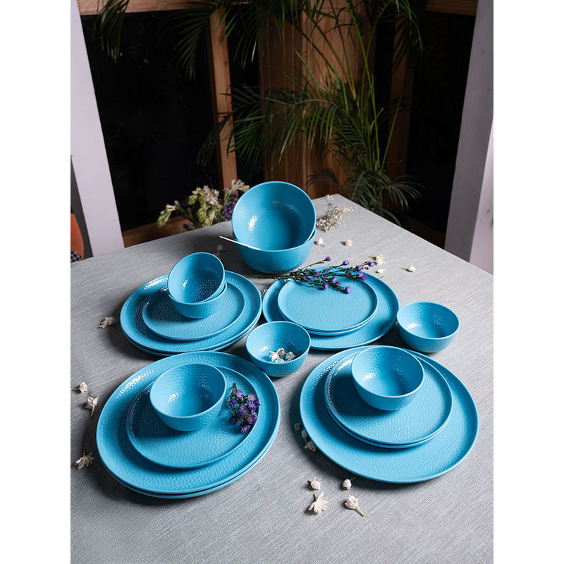 Voncasa Festive Melamine Dinner Set 6 Full 6 Quarter Plates 6