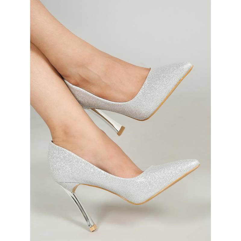 Flat n Heels Women Silver Pumps (EURO 37)