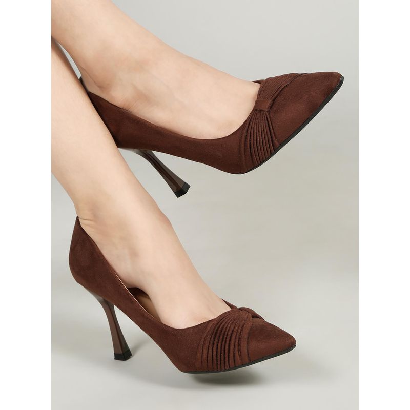 Flat n Heels Women Brown Pumps (EURO 37)