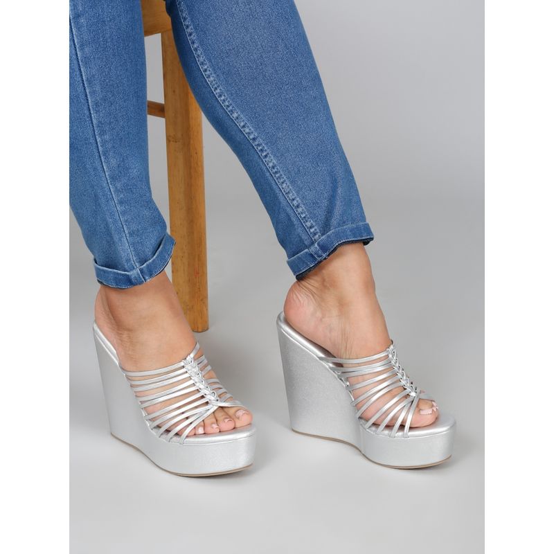 Flat n Heels Women Silver Wedges Heels (EURO 40)