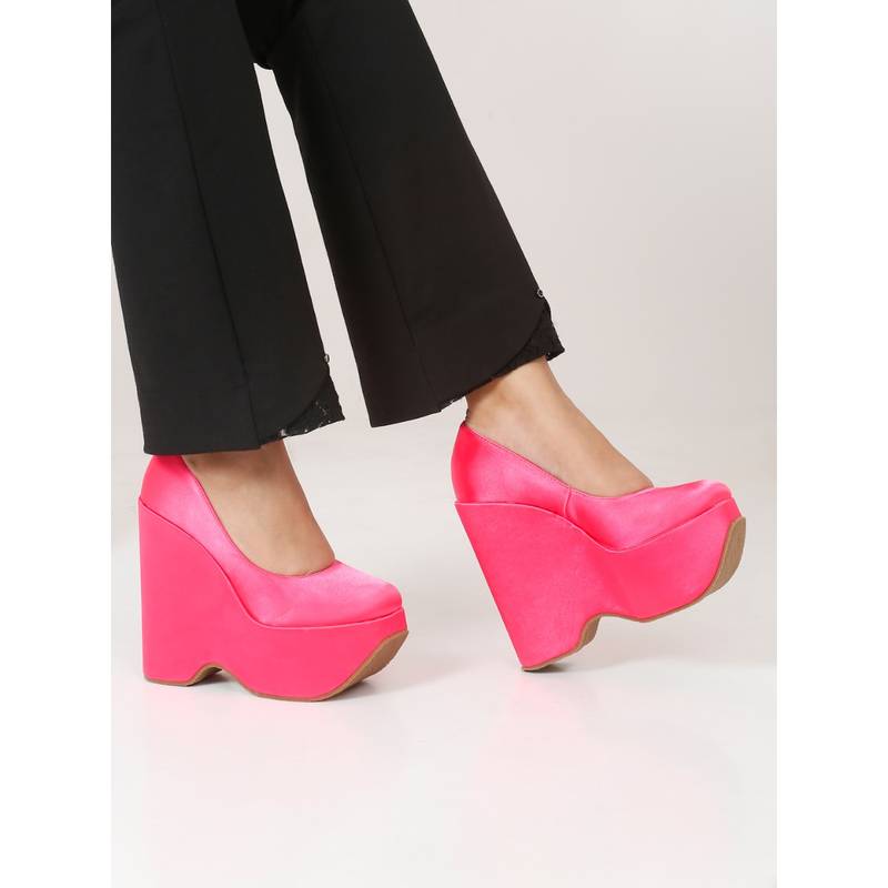 Flat n Heels Women Pink Wedges Pump Heels (EURO 37)