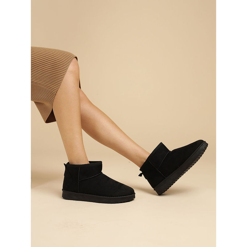 Truffle Collection Black Solid Boots (UK 8)