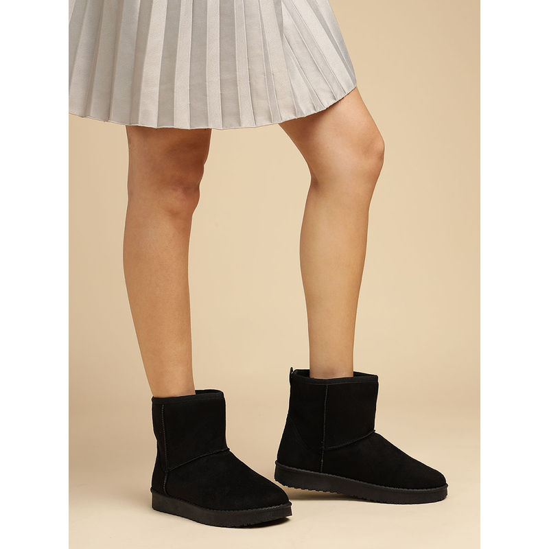 Truffle Collection Black Solid Boots (UK 6)