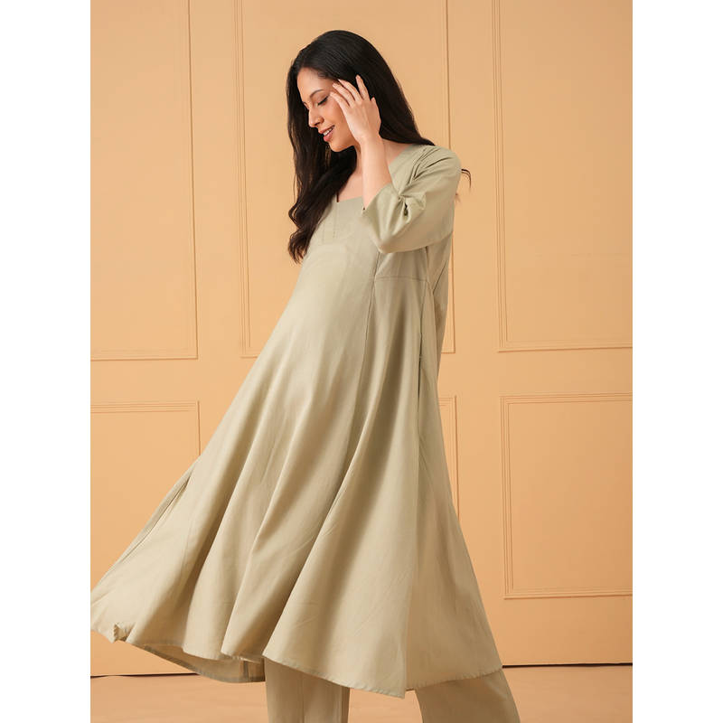 The Mom Store Green Solid Cotton Comfortable Fit Kurta and Pant (S)