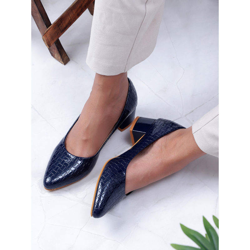 Carlton London Women Textured Navy Blue Work Wear Pumps (EURO 37)
