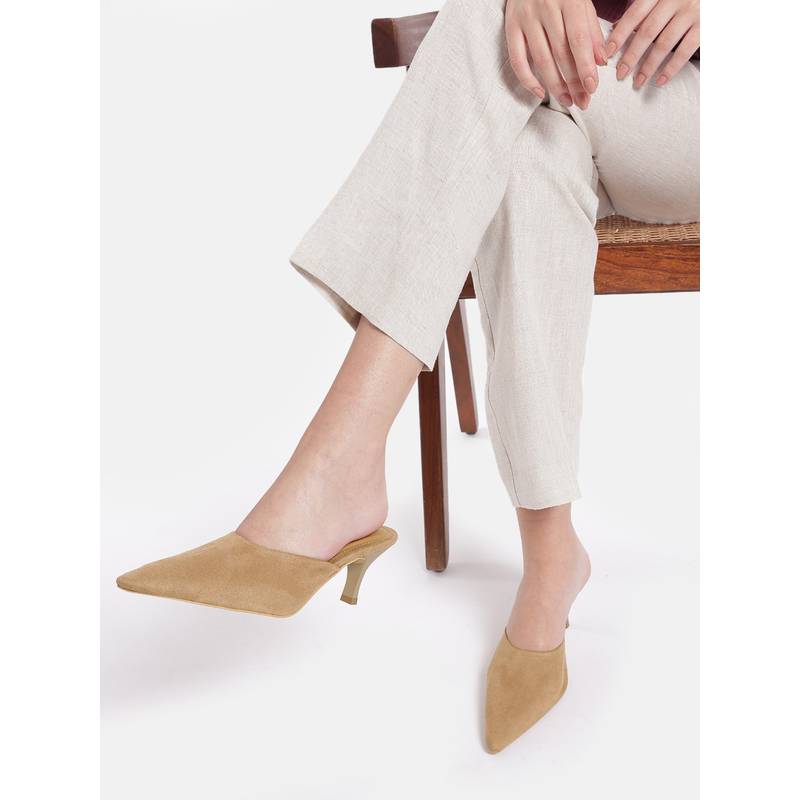Zori World 9TO5 - CAMEL BROWN POINTED SUEDE HEELS (EURO 35)
