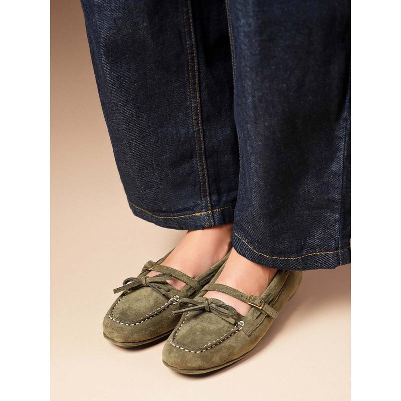 Theater Women Cecilia Olive Boat Shoes (EURO 35)