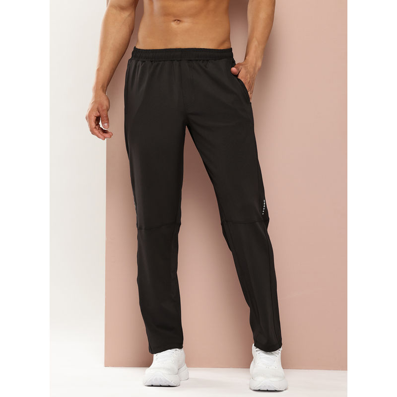 TURNFIT Black Solid Color Trackpant with Reflective Label (S)