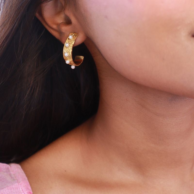 Stylish gold and crystal hoops main image 0