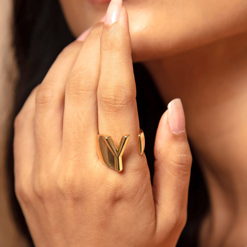 Y letter best sale gold ring
