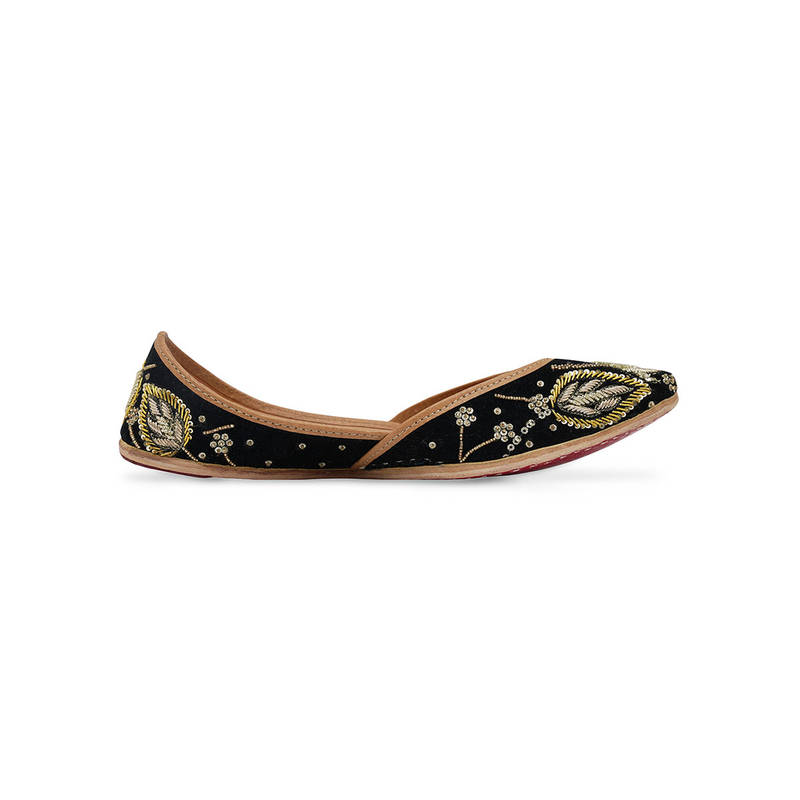 NR BY NIDHI RATHI Navy Blue Velvet Embroidered Juttis (EURO 36)