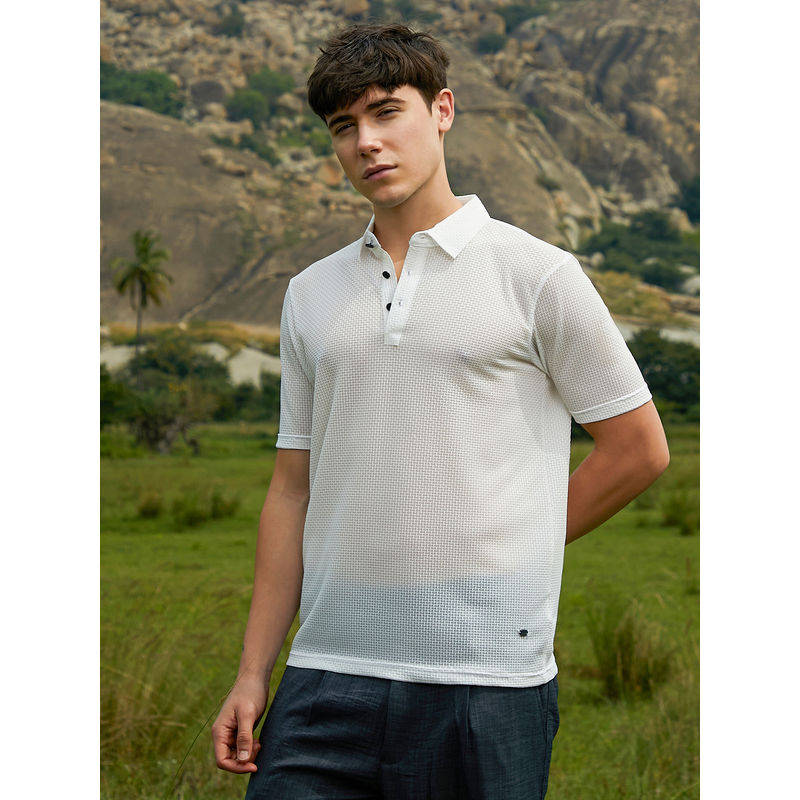 Campus Sutra Men Cream White Warp-Tactile Polo T-Shirt (S)