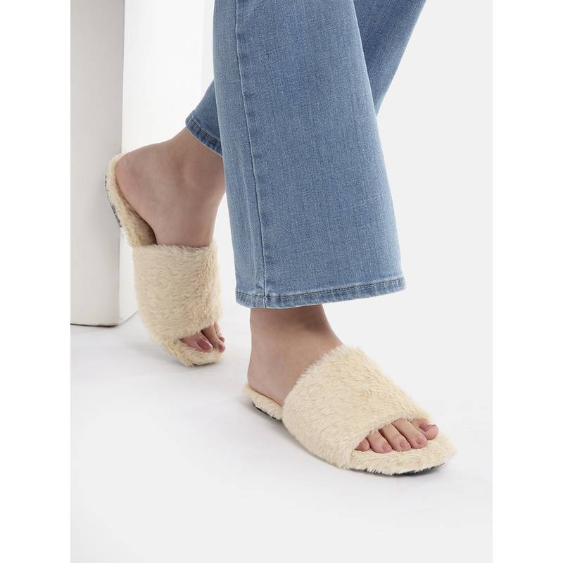 Zori World Women Beige Flats (EURO 35)