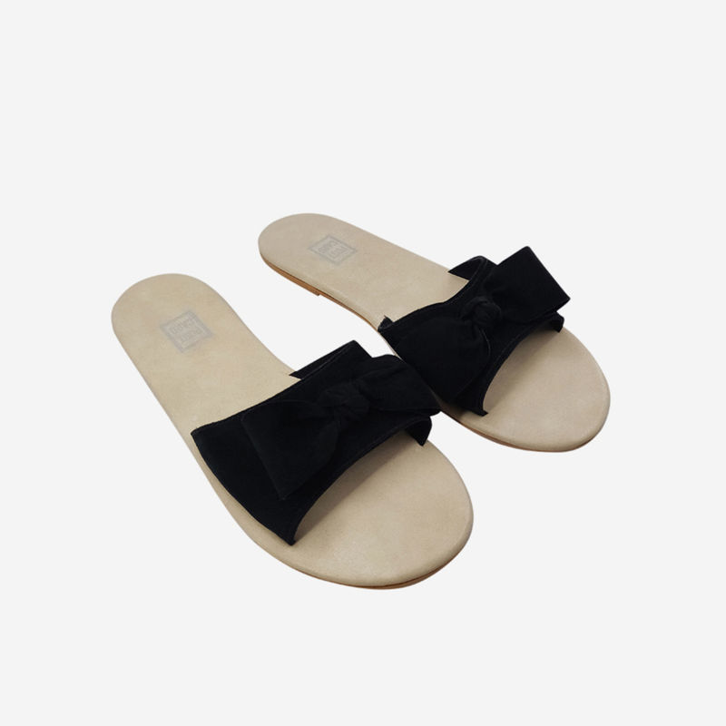 Post Card Gladiola - Black Bow Flats Sandals - EURO 36
