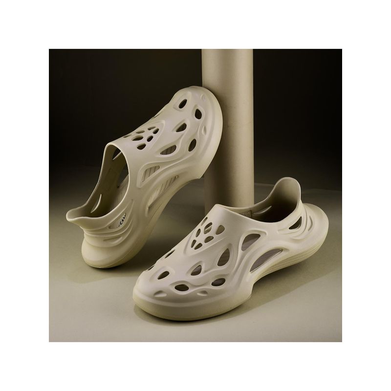 Campus Gc-4024 Men Beige Clogs (UK 7)