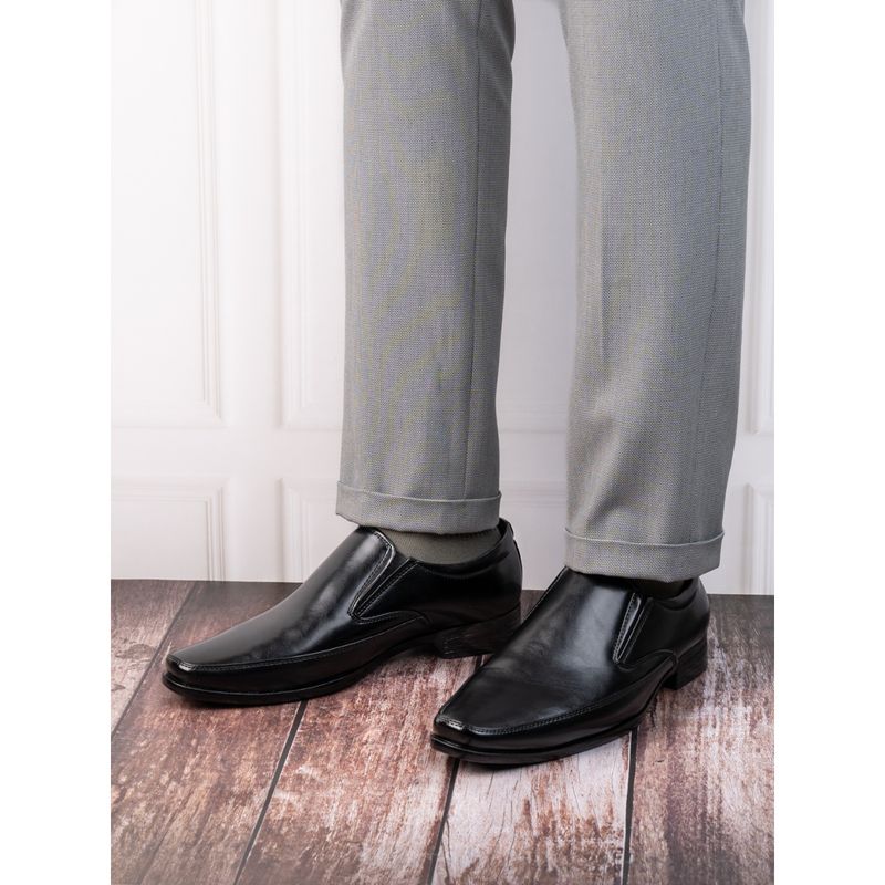 Hydes N Hues Men Black Formal Loafers (EURO 40)