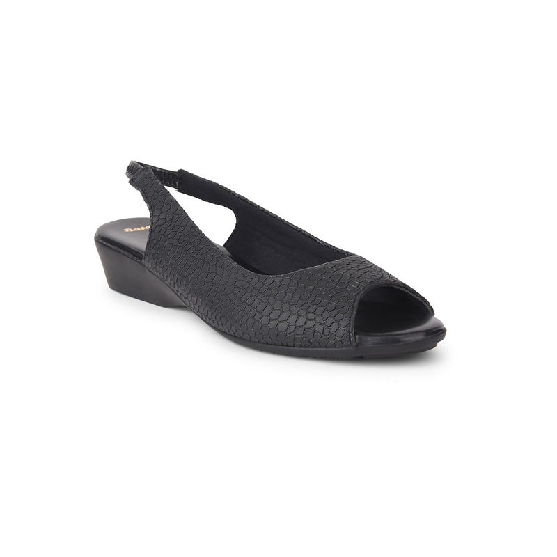 Bata Women Black Tpr Sandals (UK 5)