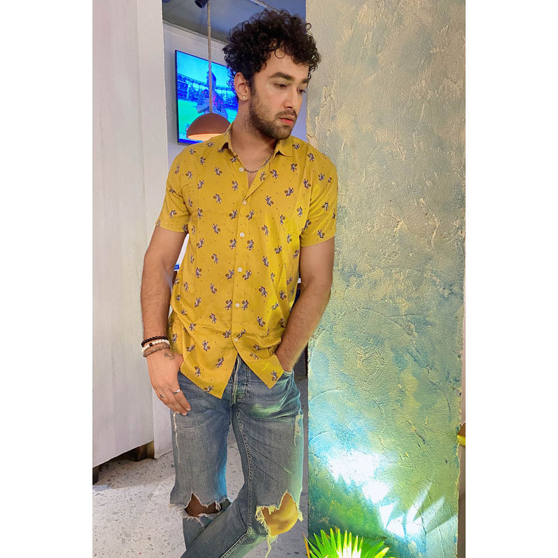 GRITSTONES Men Mustard Printed Rayon Shirt (L)