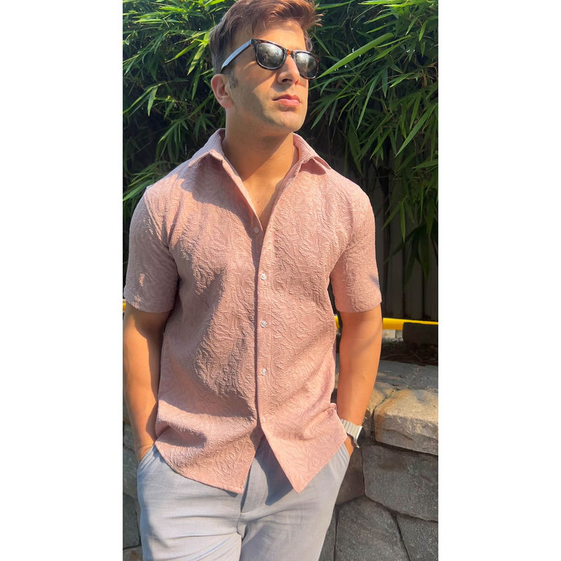 GRITSTONES Men Peach Self Design Embossed Shirt (L)