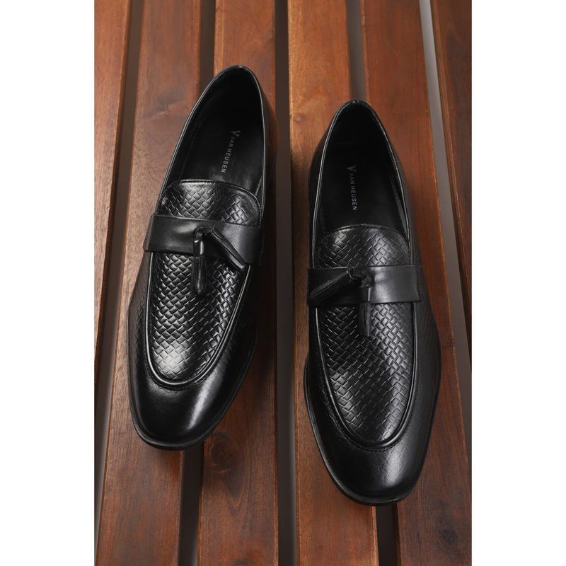 Van Heusen Men Black Slip Ons Loafers (UK 7)