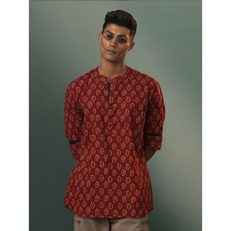 Vastramay Mens Maroon Cotton Short Kurta (S)