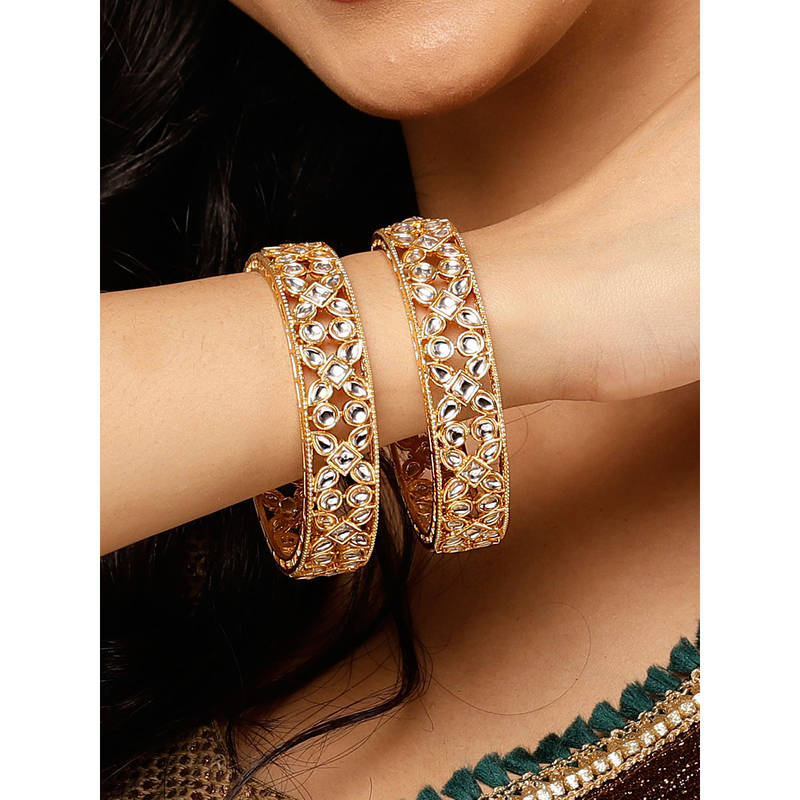 Karatcart Gold Plated Kundan Kadas for Women (Set of 2) (2.4)