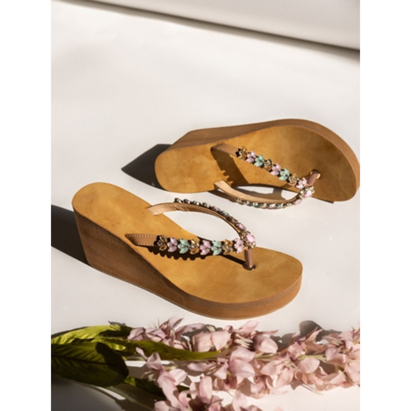 The White Pole Women Tan Casual Wedges (EURO 35)