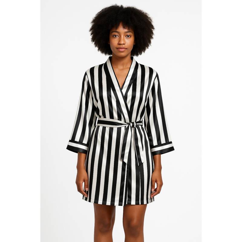 Noite Luxe Monochrome Luxe Women Nightwear Robe Soft Comfortable Satin Fabric (XS)