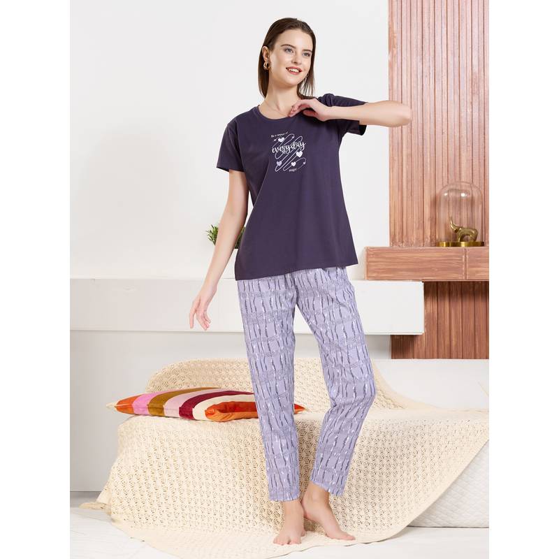 Quira Women Printed Regular Fit T-Shirt and Pyjama (S)