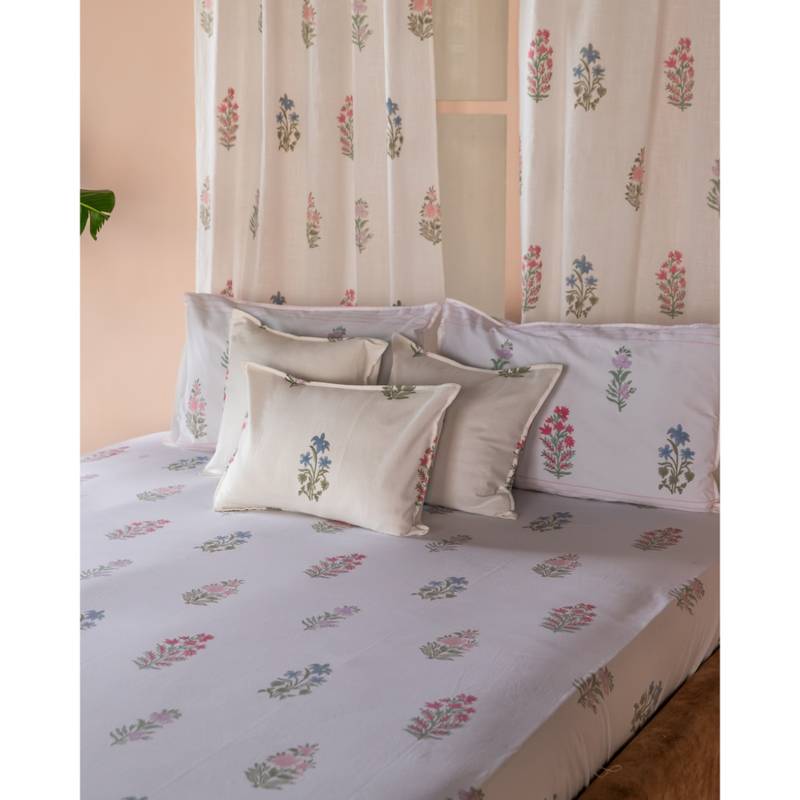 House of Ekam Noor Bedsheet with Pillow Cover (Queen)
